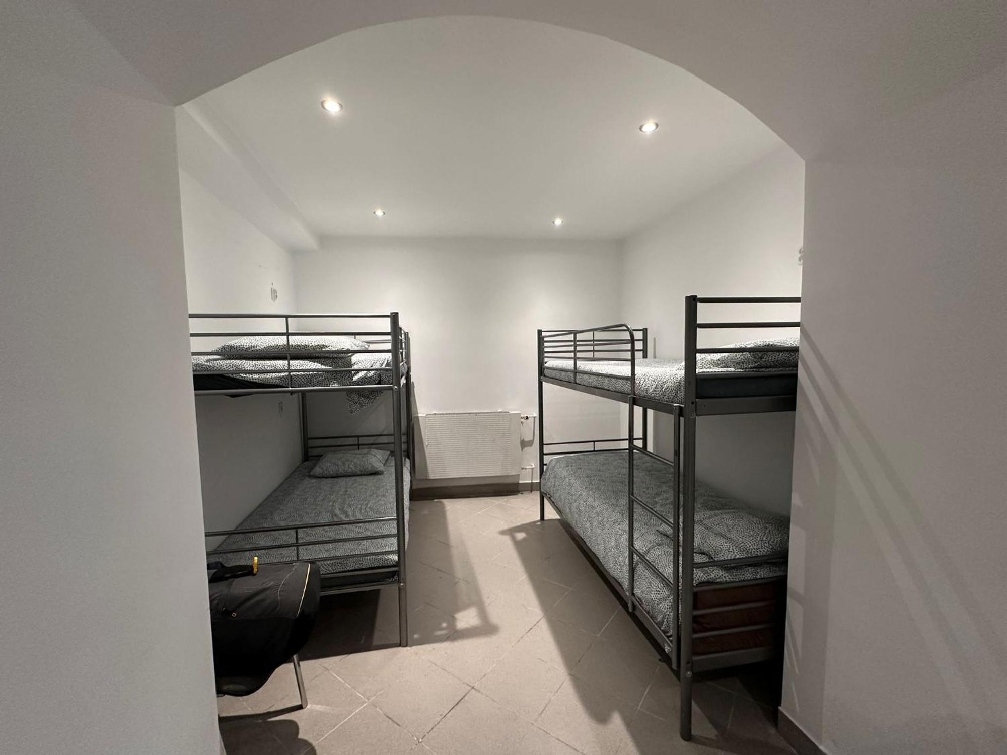 Golebia Hostel Познань Екстер'єр фото